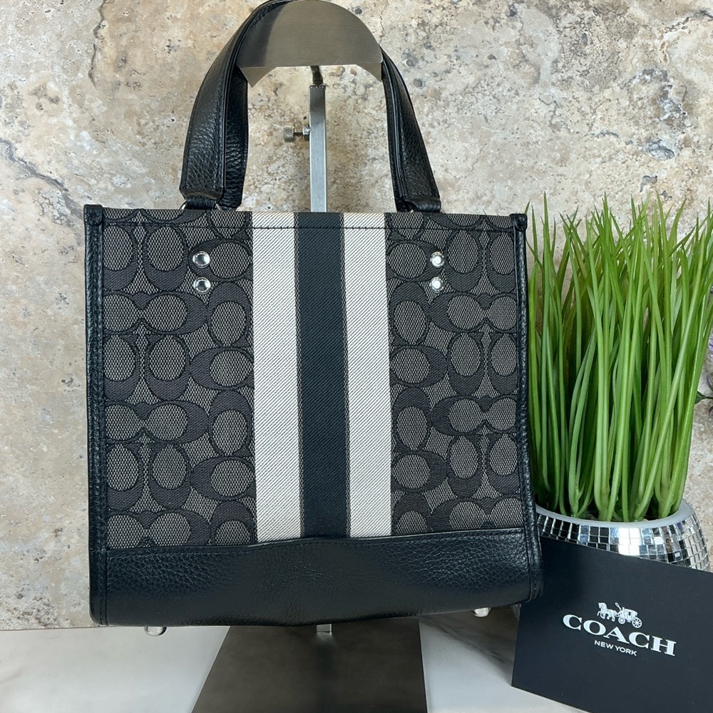 Coach Dempsey 22 Jacquard Black and Gray Signature Tote Hand Crossbody‎ Bag - Picture 9 of 13
